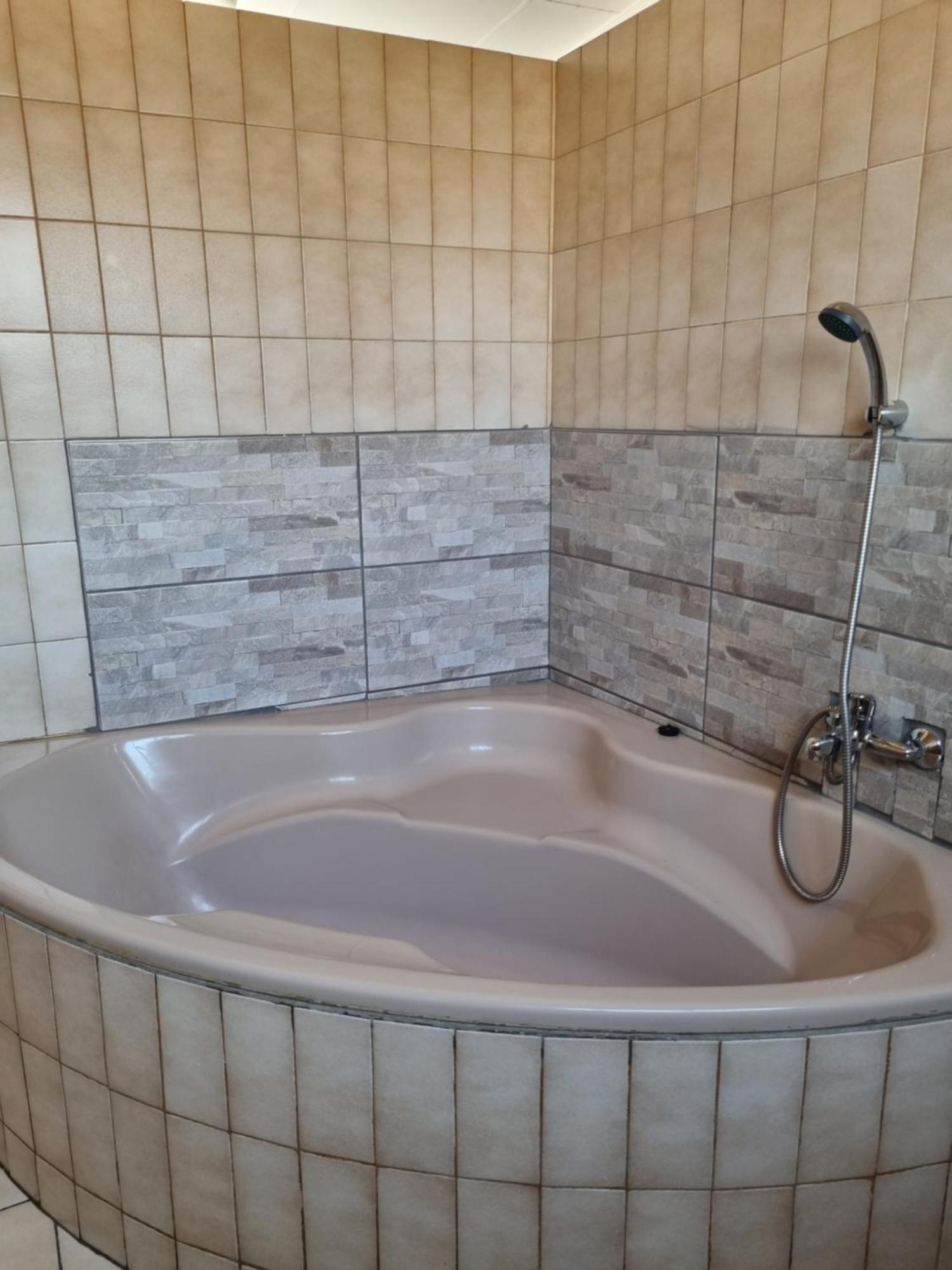Ethen Guesthouse Polokwane Exterior photo